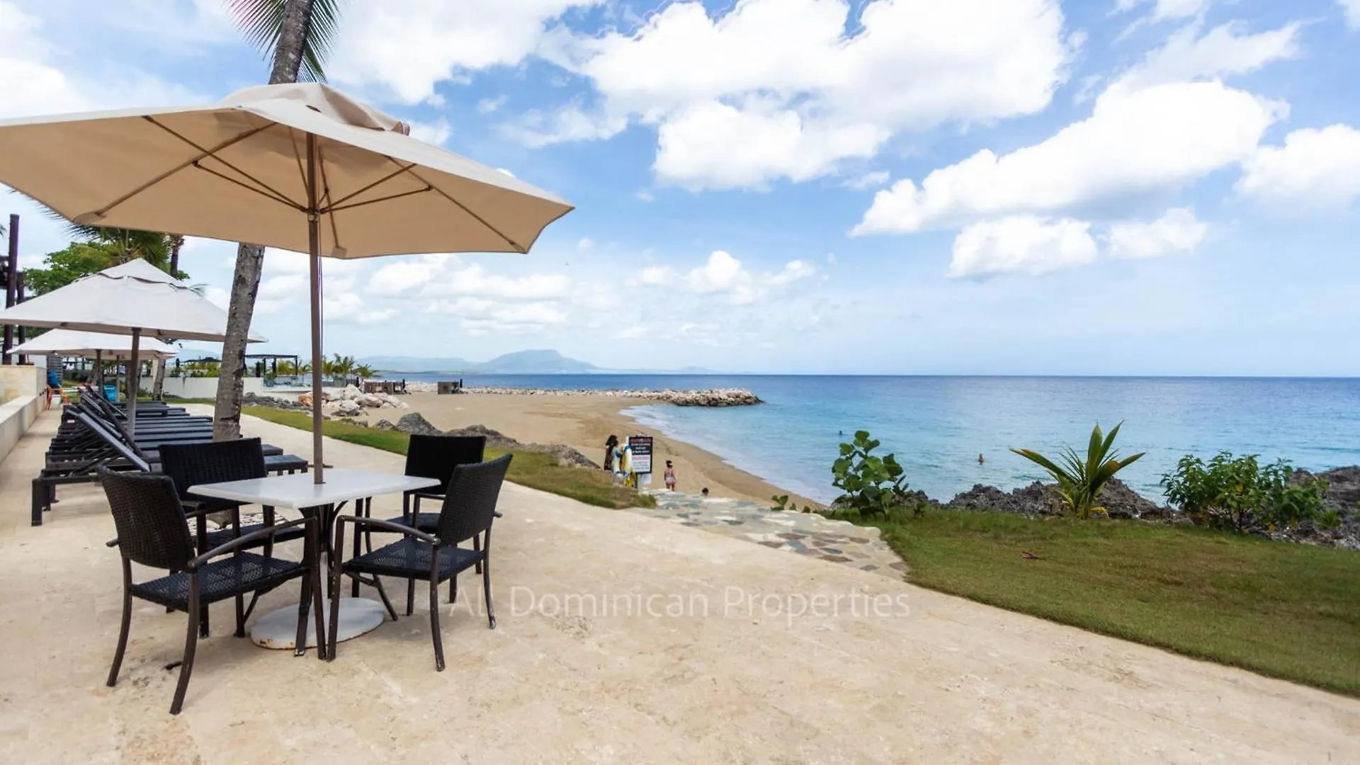 Infiniti Blu, Sosua Apartment